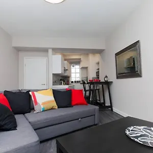 Stylish Royal Mile With Balcony Apartment